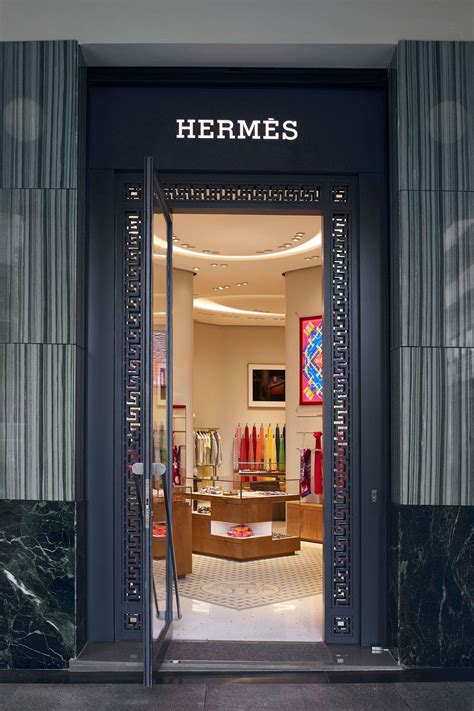 hermes stores in greece.